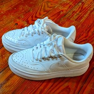 Nike Sneakers Women's Size 7